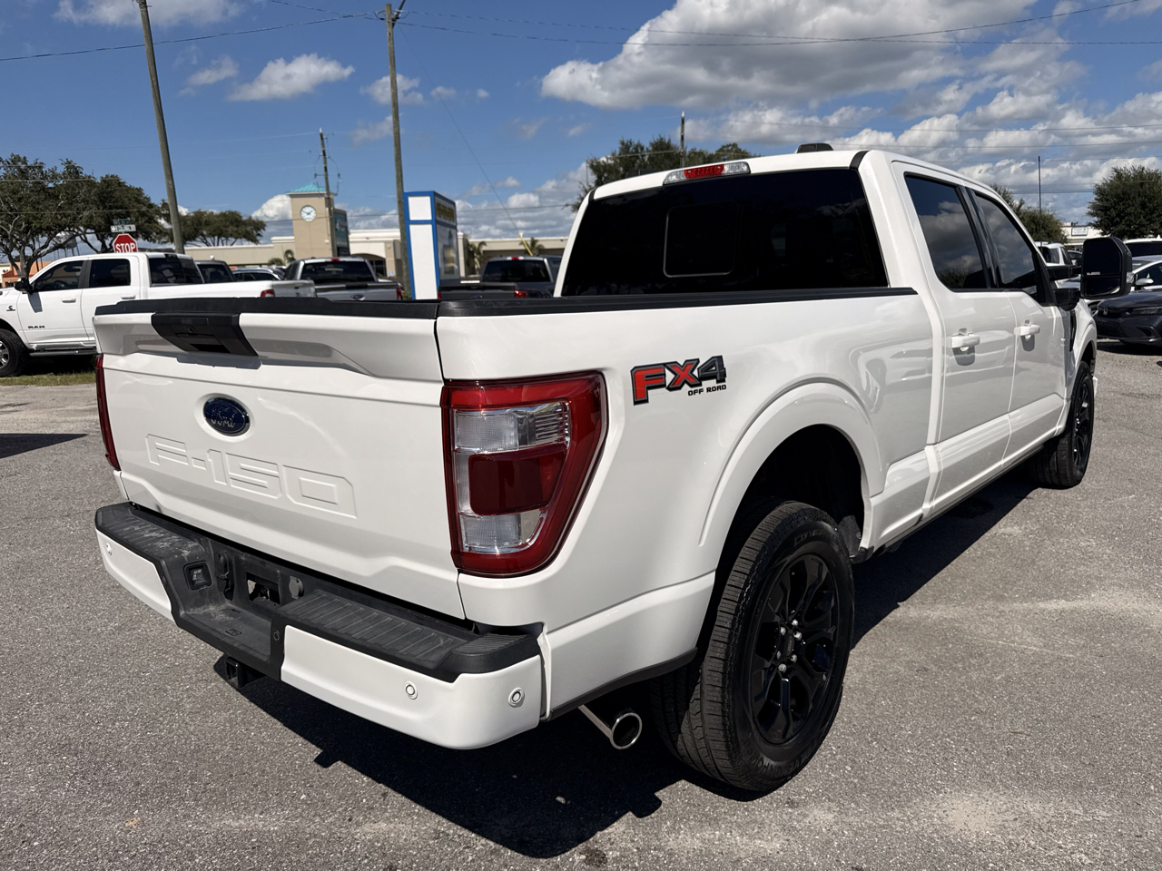 Ford F-150 Lariat 4WD SuperCrew 5.5' Box 2023