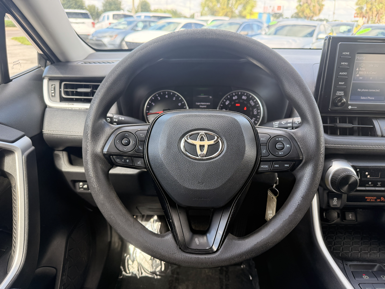 Toyota RAV4 LE FWD (Natl) 2021