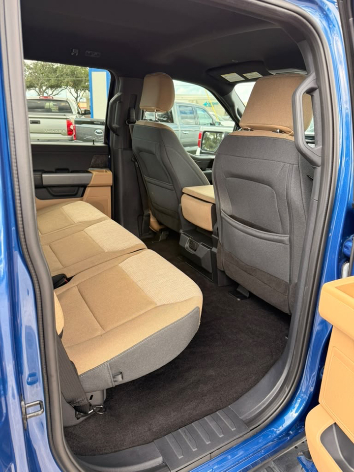 Ford F-150 XLT 2WD SuperCrew 5.5' Box 2022