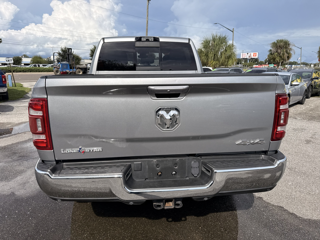 RAM 2500 Lone Star 4x4 Crew Cab 6'4" Box 2022
