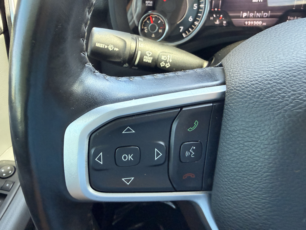 RAM 1500 Big Horn 4x4 Crew Cab 5'7" Box 2021