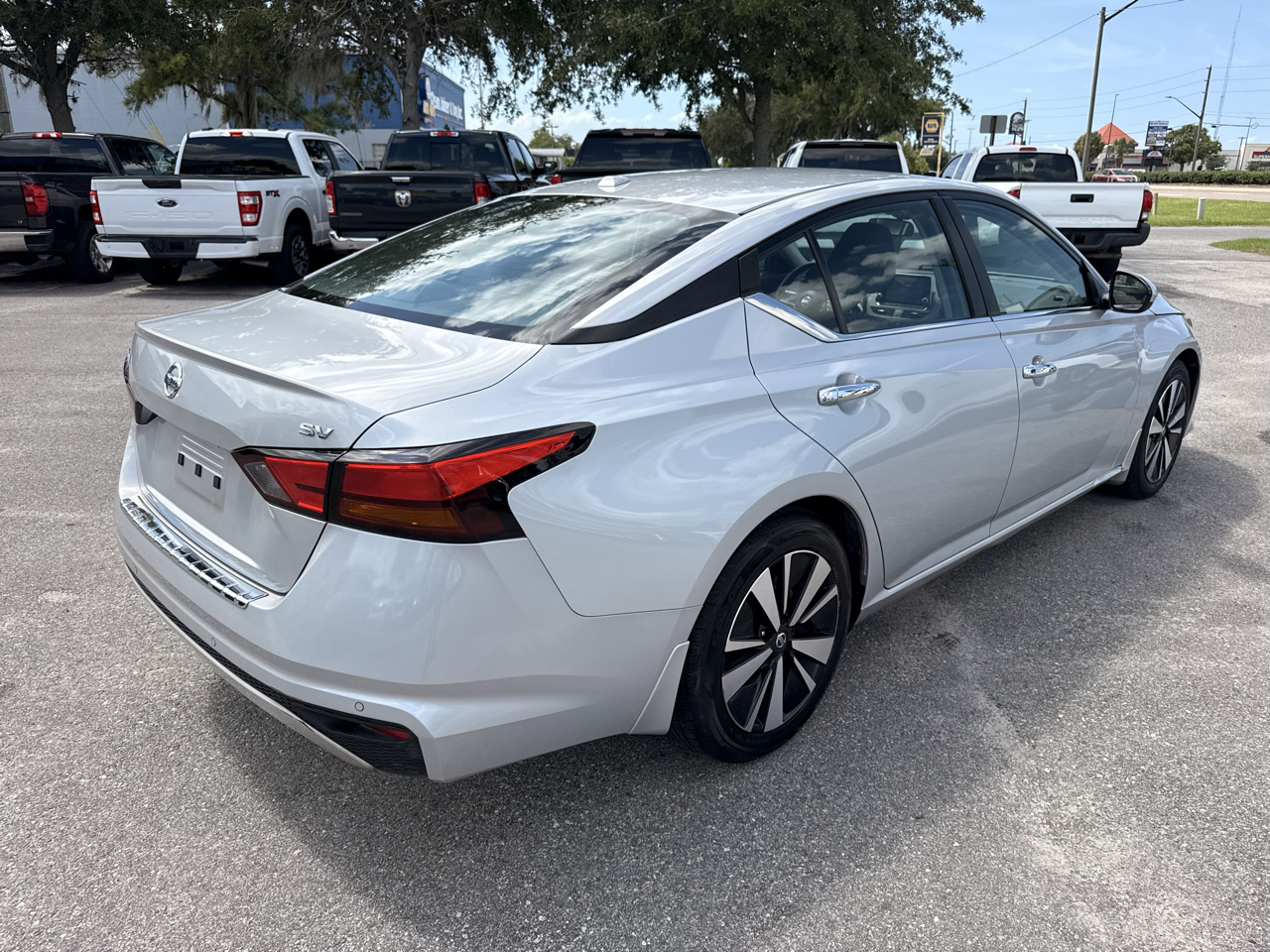 Nissan Altima 2.5 SV Sedan 2022
