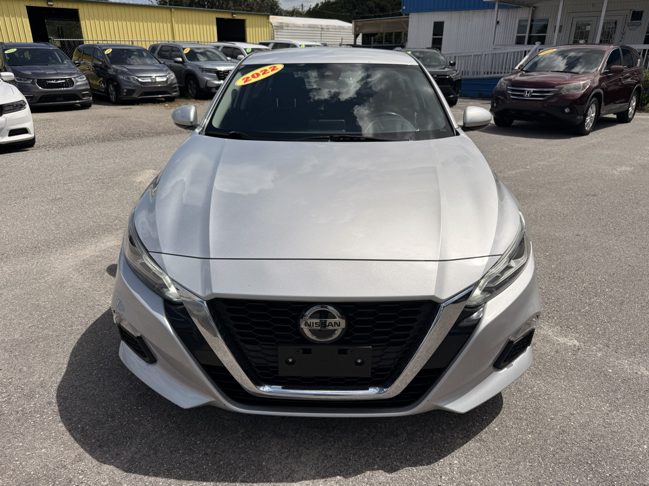 Nissan Altima 2.5 SV Sedan 2022