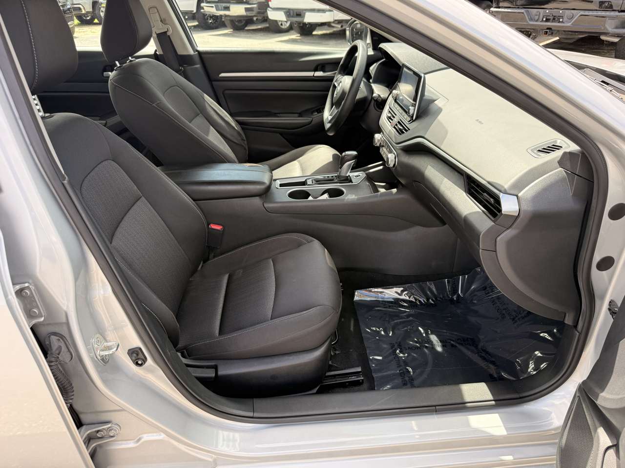 Nissan Altima 2.5 SV Sedan 2022