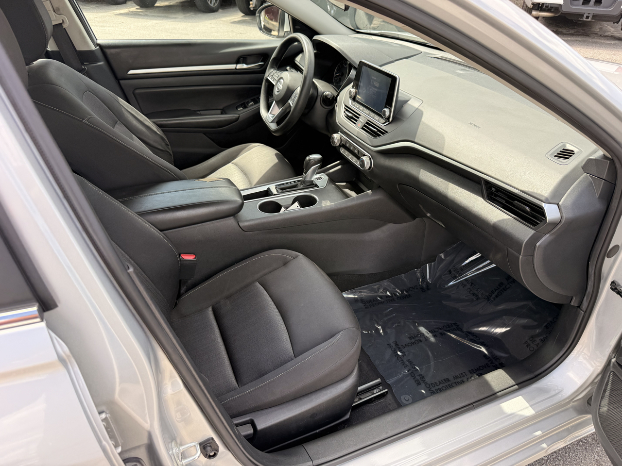 Nissan Altima 2.5 SV Sedan 2022