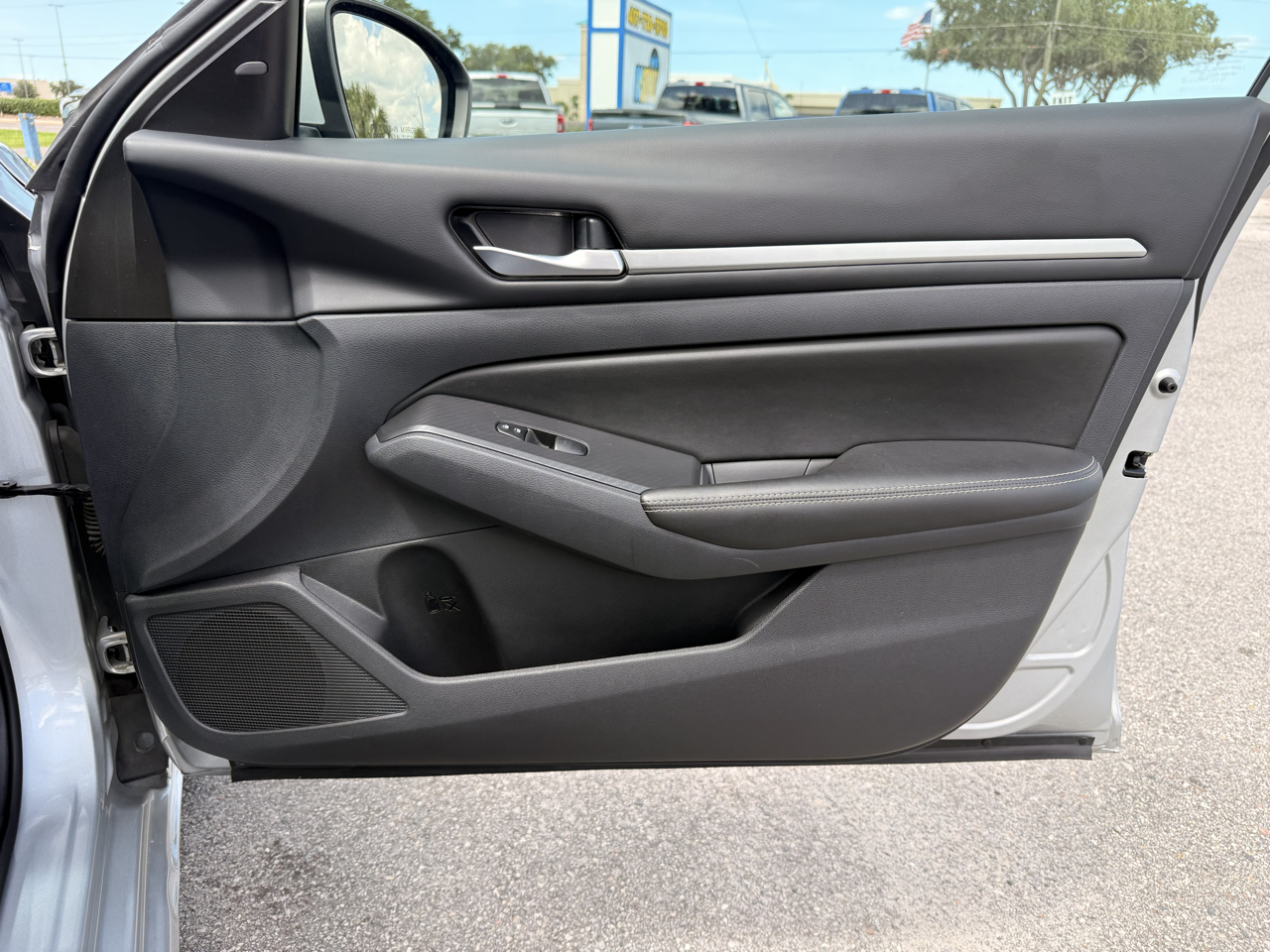 Nissan Altima 2.5 SV Sedan 2022