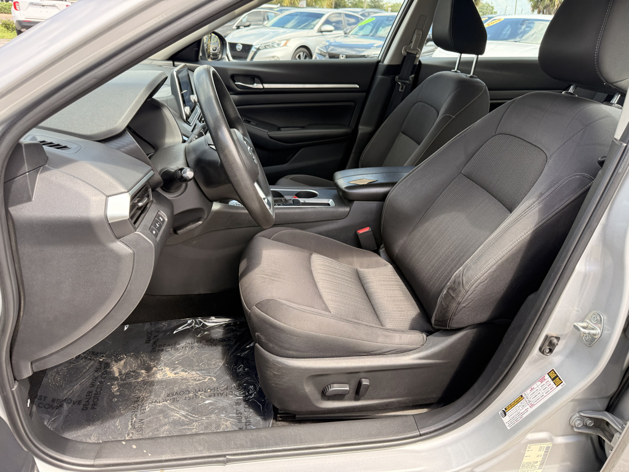 Nissan Altima 2.5 SV Sedan 2022