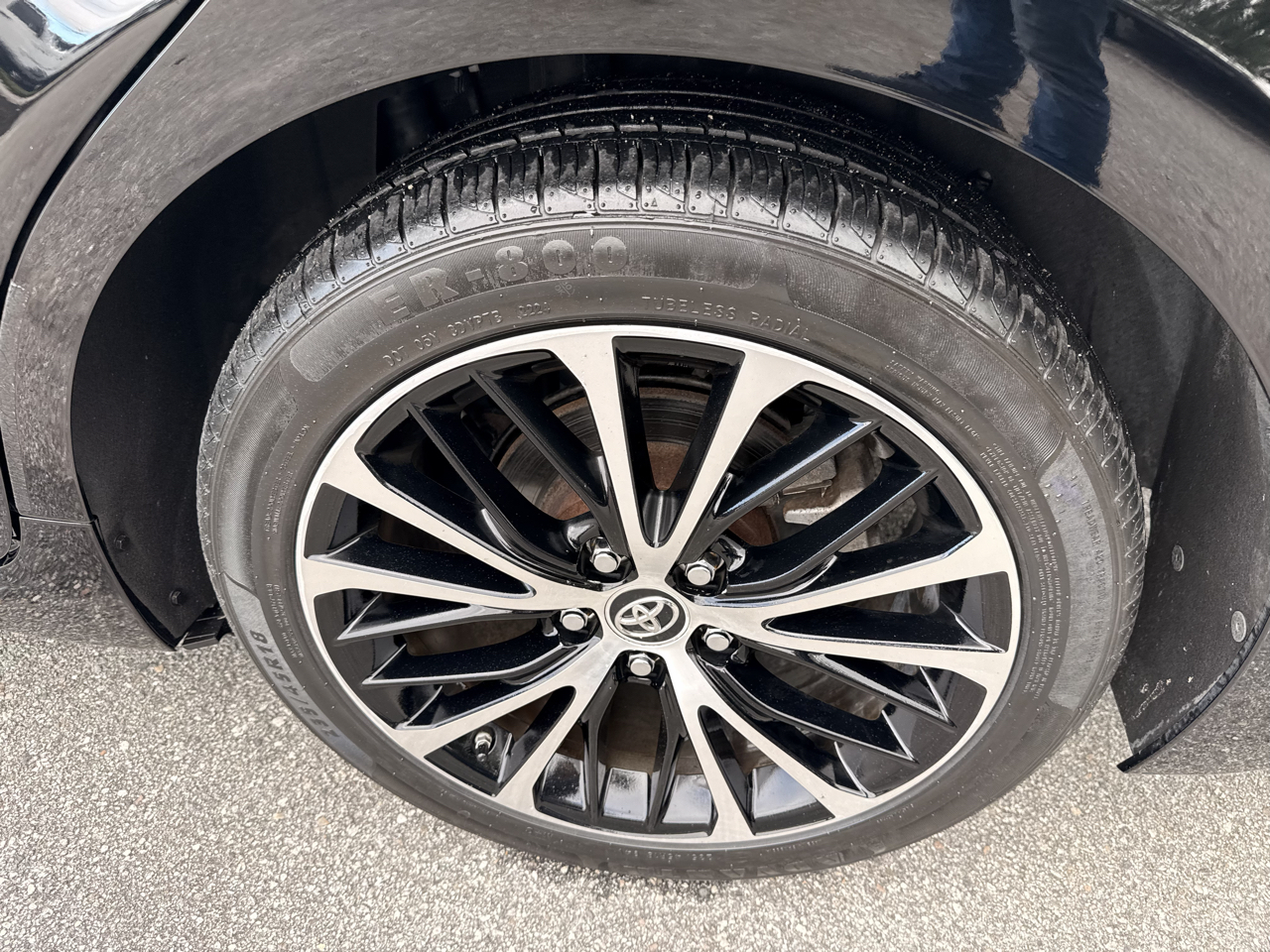 Toyota Camry XLE Auto (Natl) 2018