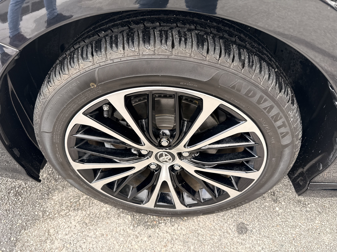 Toyota Camry XLE Auto (Natl) 2018