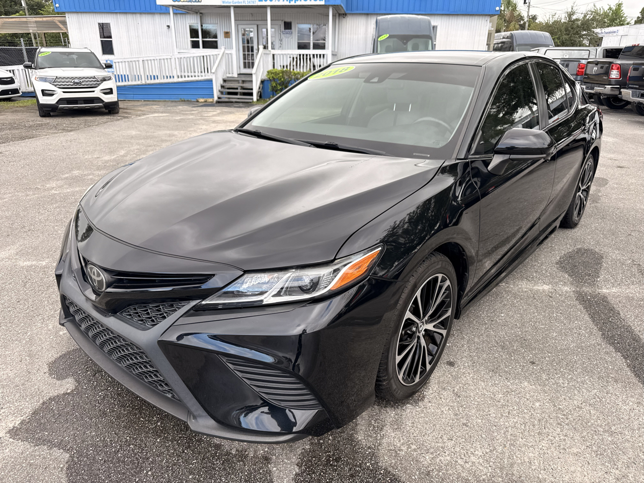Toyota Camry XLE Auto (Natl) 2018