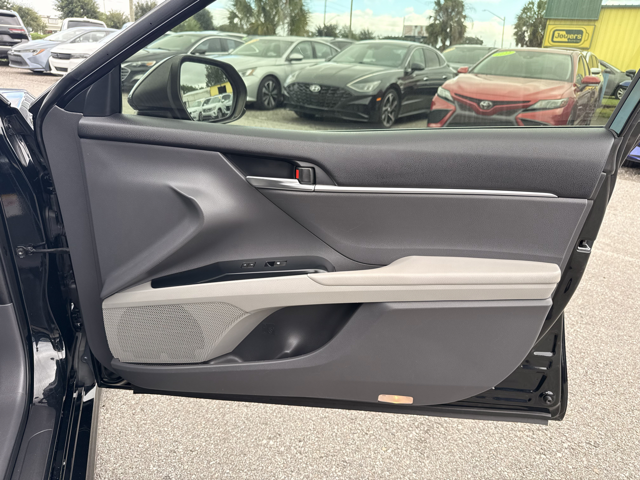 Toyota Camry XLE Auto (Natl) 2018