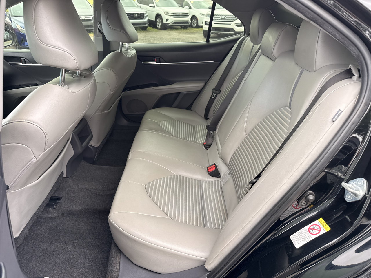Toyota Camry XLE Auto (Natl) 2018