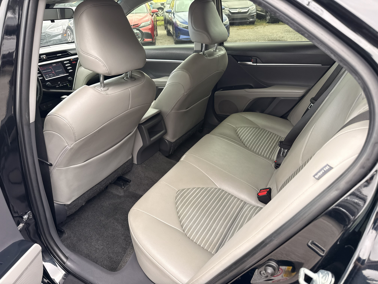 Toyota Camry XLE Auto (Natl) 2018
