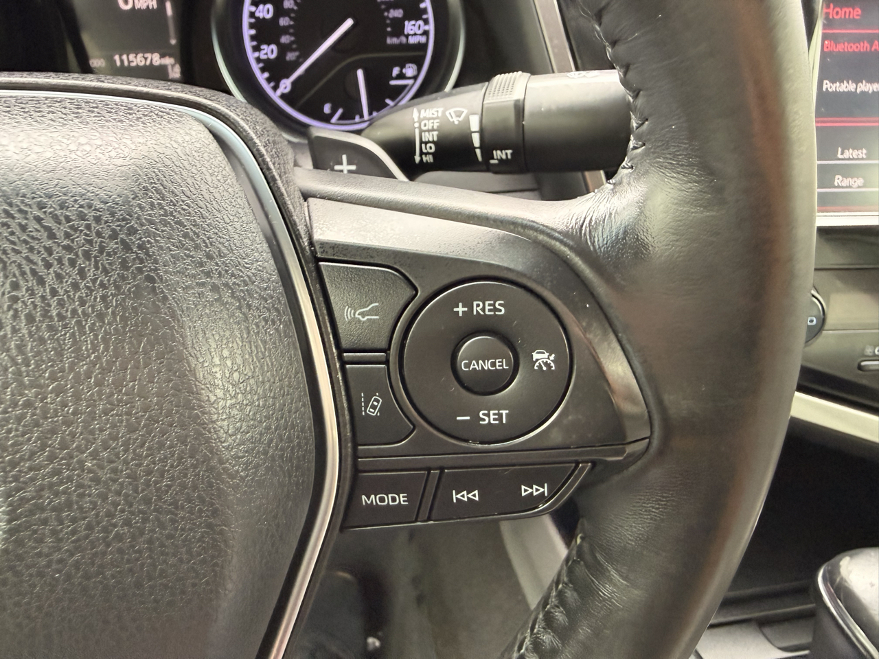 Toyota Camry XLE Auto (Natl) 2018