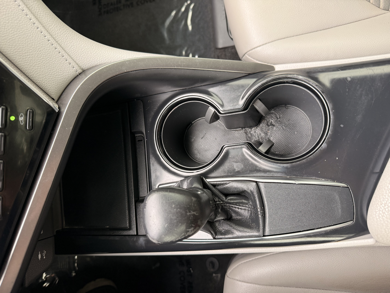 Toyota Camry XLE Auto (Natl) 2018