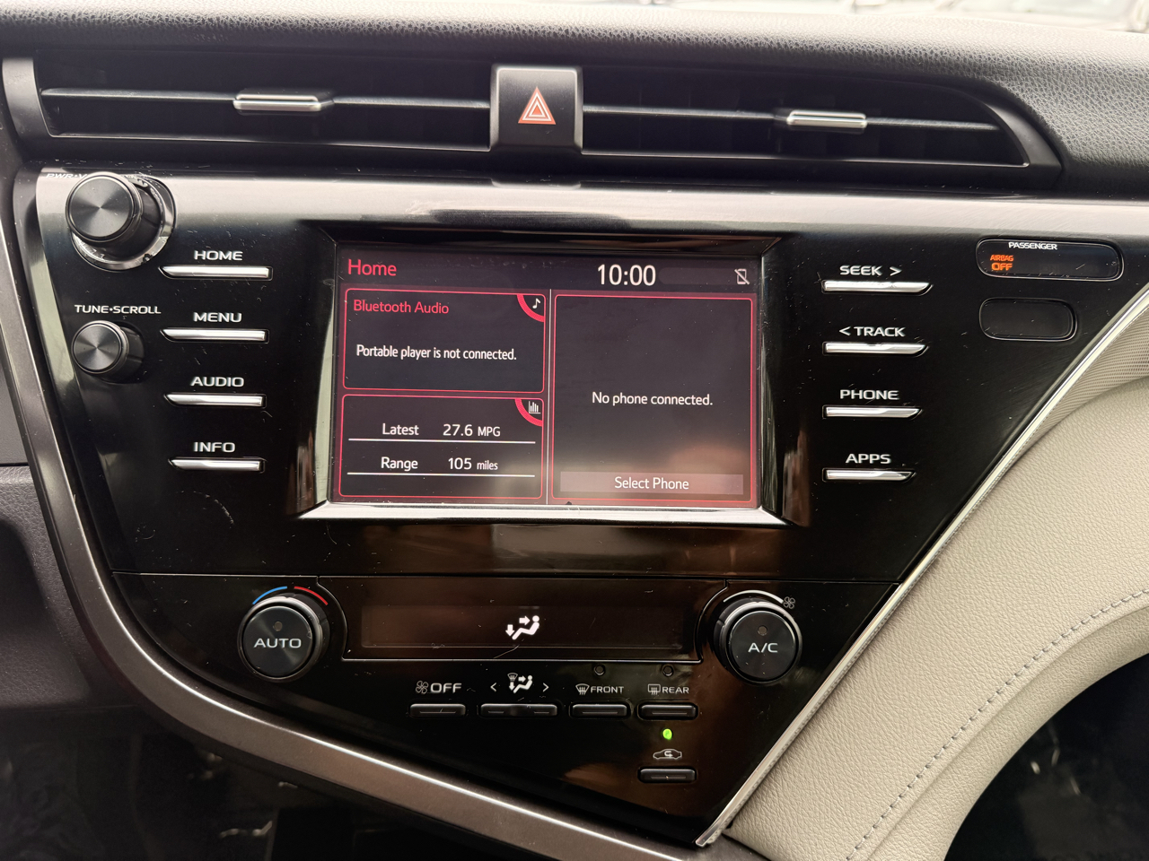 Toyota Camry XLE Auto (Natl) 2018
