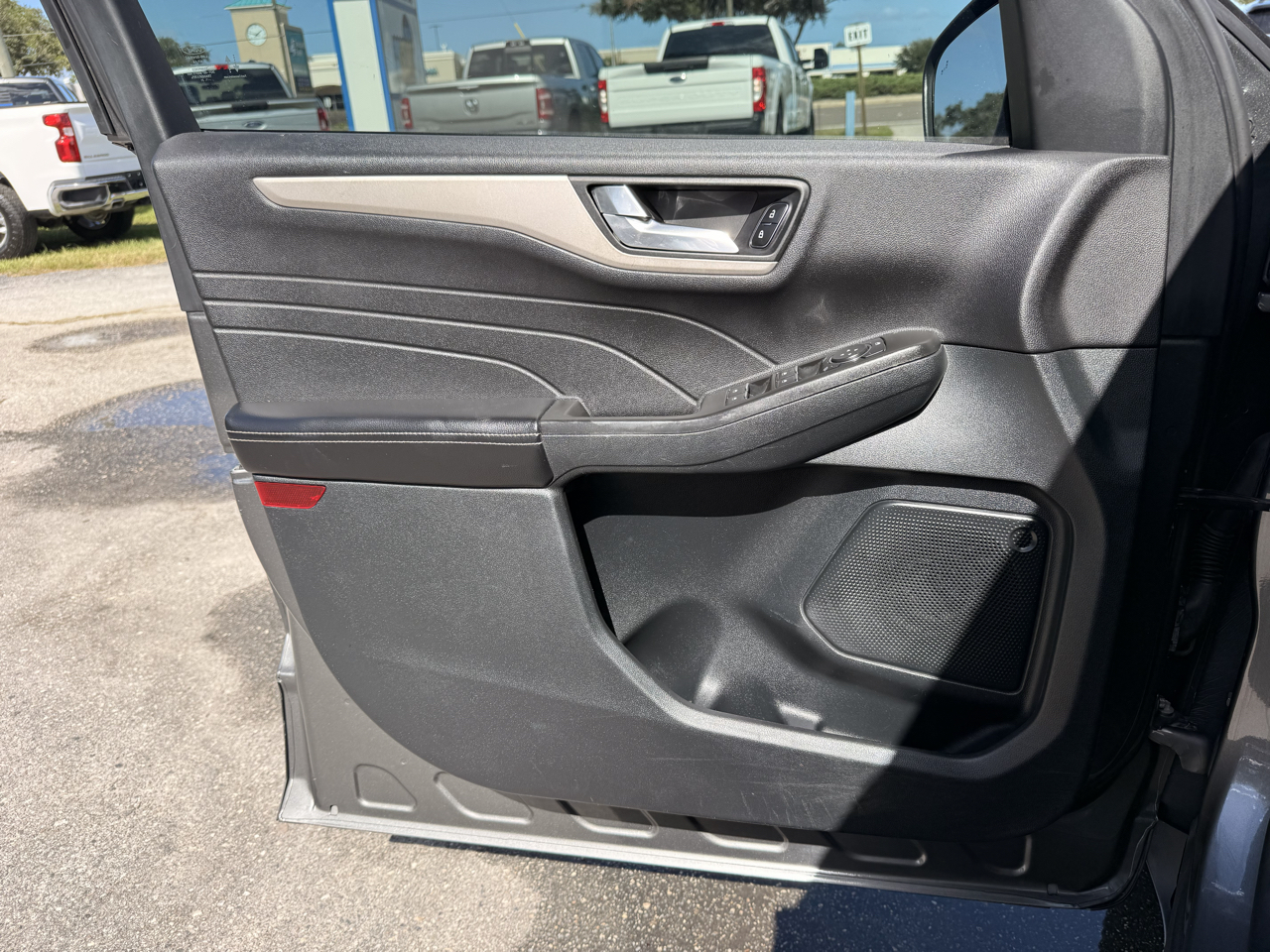 Ford Escape SE FWD 2021