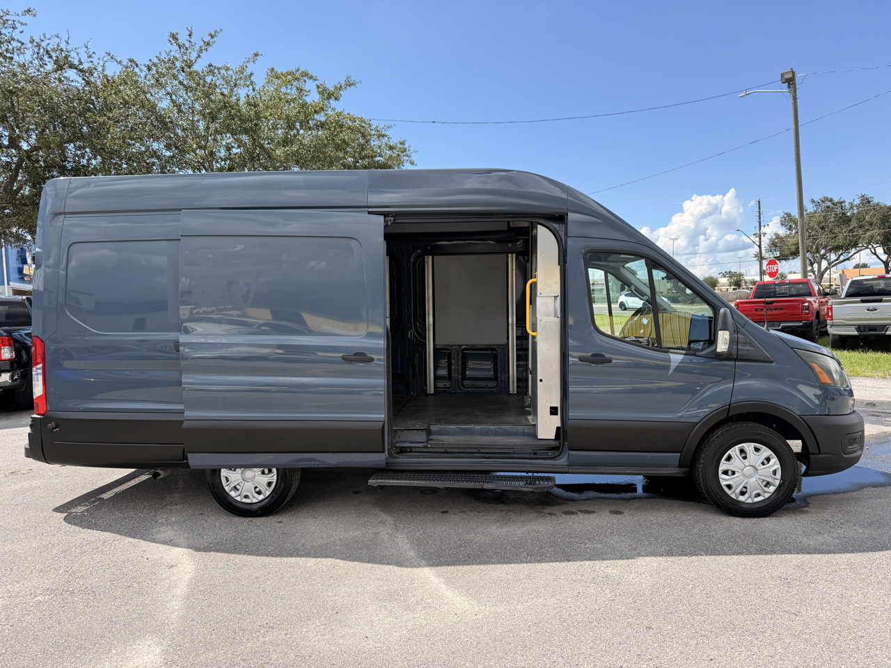 Ford Transit Cargo Van T-250 148" EL Hi Rf 9070 GVWR RWD 2020
