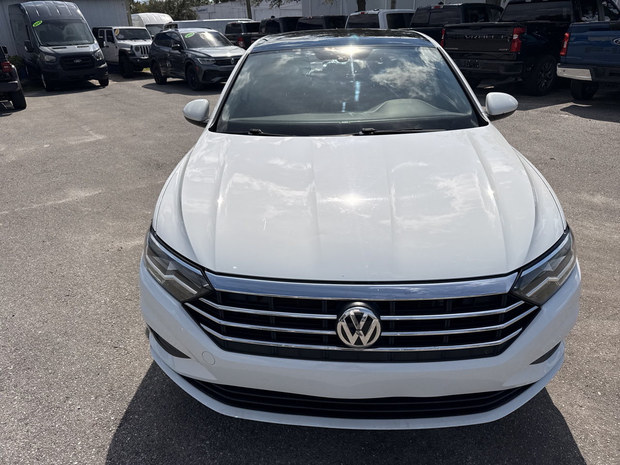 Volkswagen Jetta SE 4D Sedan 2021
