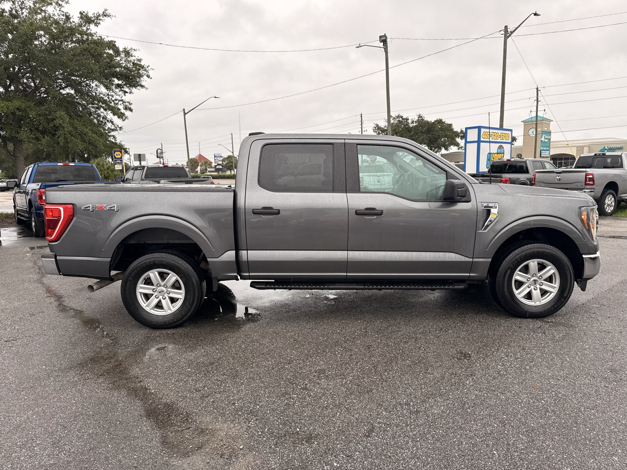 Ford F-150 SuperCrew 150" XLT 4WD 2023
