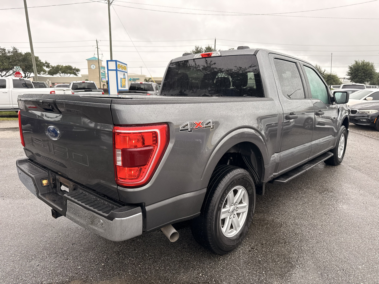 Ford F-150 SuperCrew 150" XLT 4WD 2023