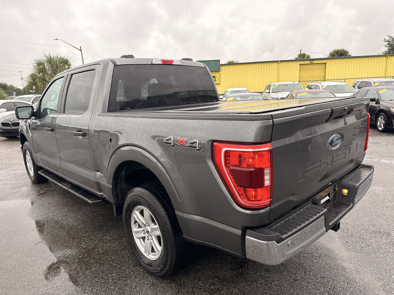 Ford F-150 SuperCrew 150" XLT 4WD 2023