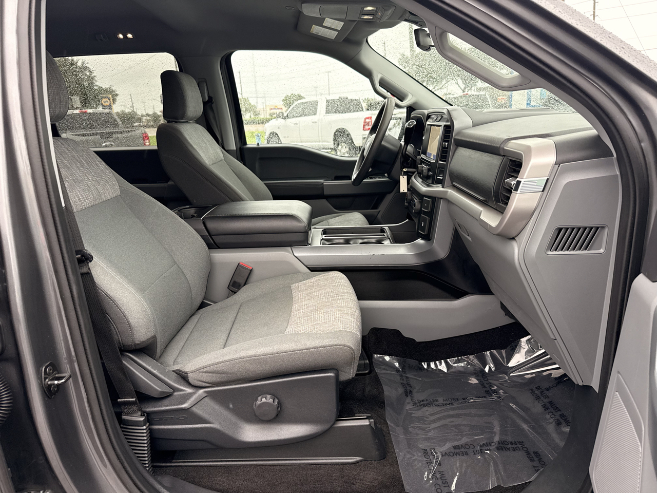 Ford F-150 SuperCrew 150" XLT 4WD 2023