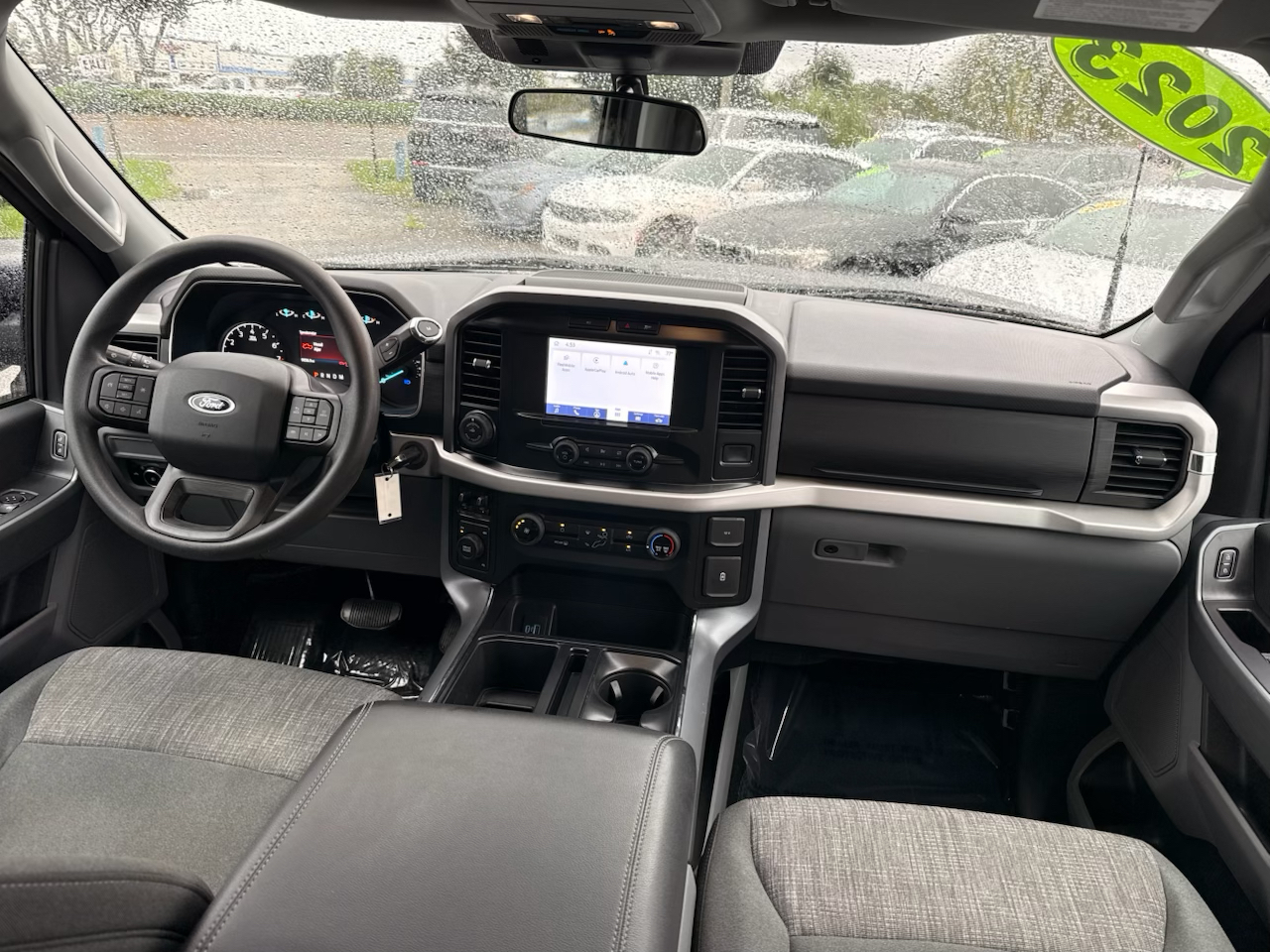 Ford F-150 SuperCrew 150" XLT 4WD 2023
