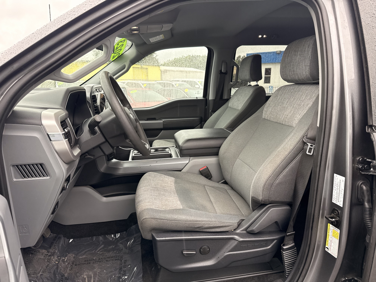 Ford F-150 SuperCrew 150" XLT 4WD 2023