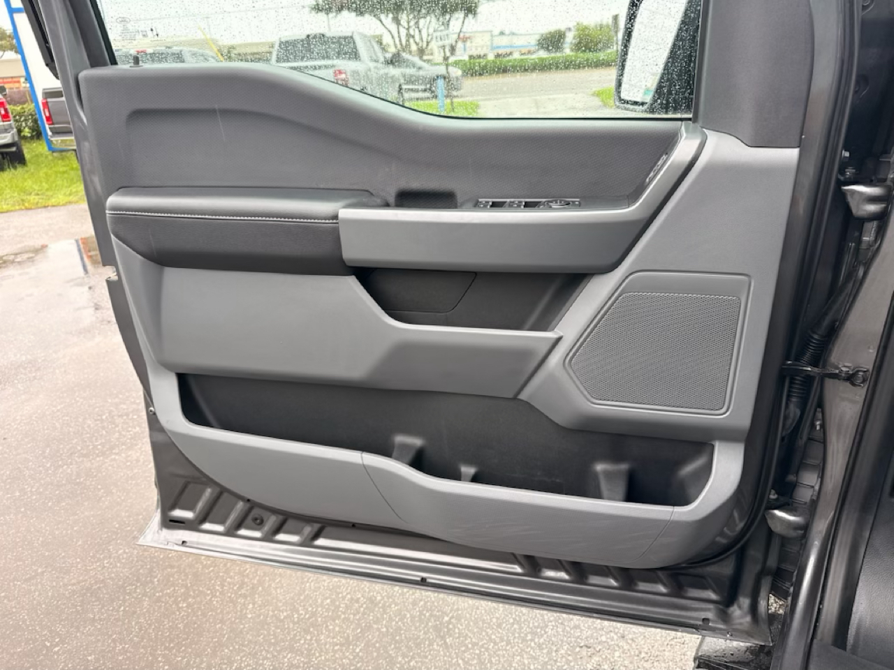 Ford F-150 SuperCrew 150" XLT 4WD 2023