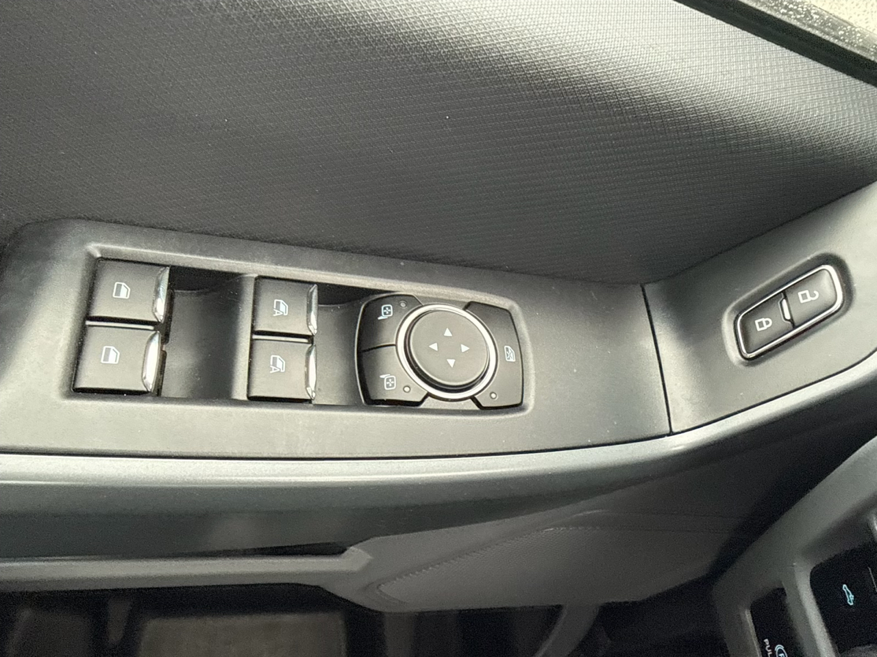 Ford F-150 SuperCrew 150" XLT 4WD 2023