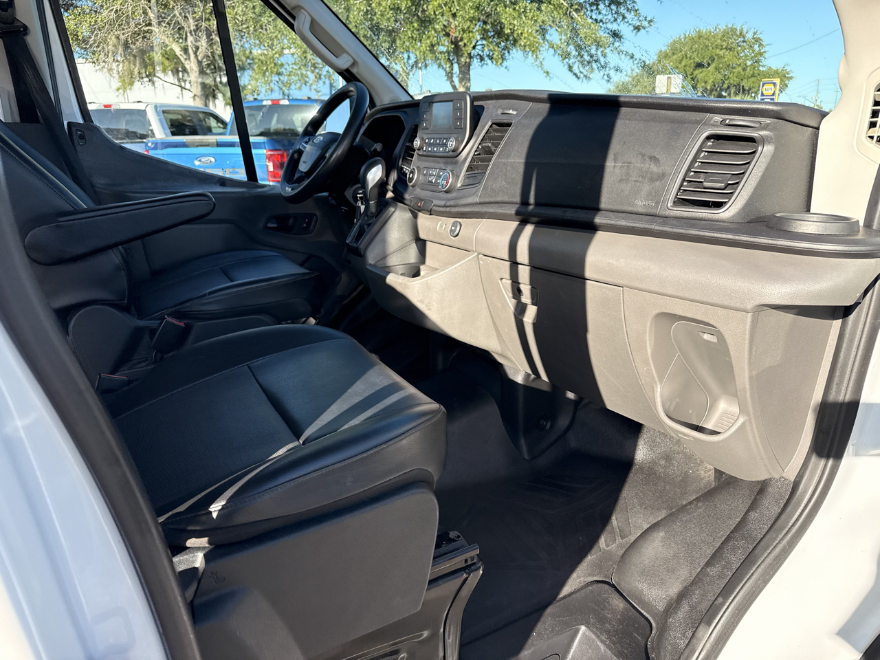 Ford Transit Cargo Van T-250 148" Med Rf 9000 GVWR Sliding RH Dr 2020