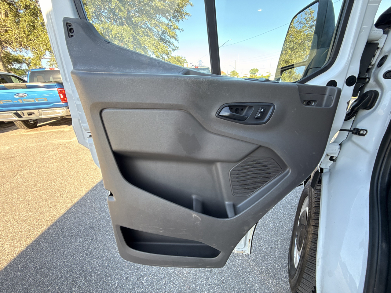 Ford Transit Cargo Van T-250 148" Med Rf 9000 GVWR Sliding RH Dr 2020