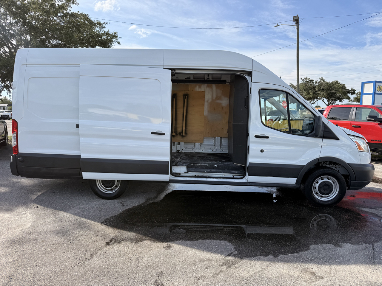 Ford Transit Van T-250 148" EL Hi Rf 9000 GVWR Sliding RH Dr 2018
