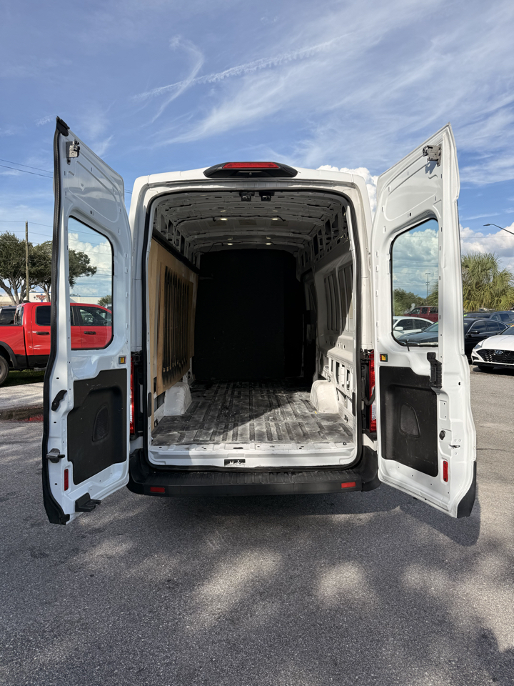 Ford Transit Van T-250 148" EL Hi Rf 9000 GVWR Sliding RH Dr 2018