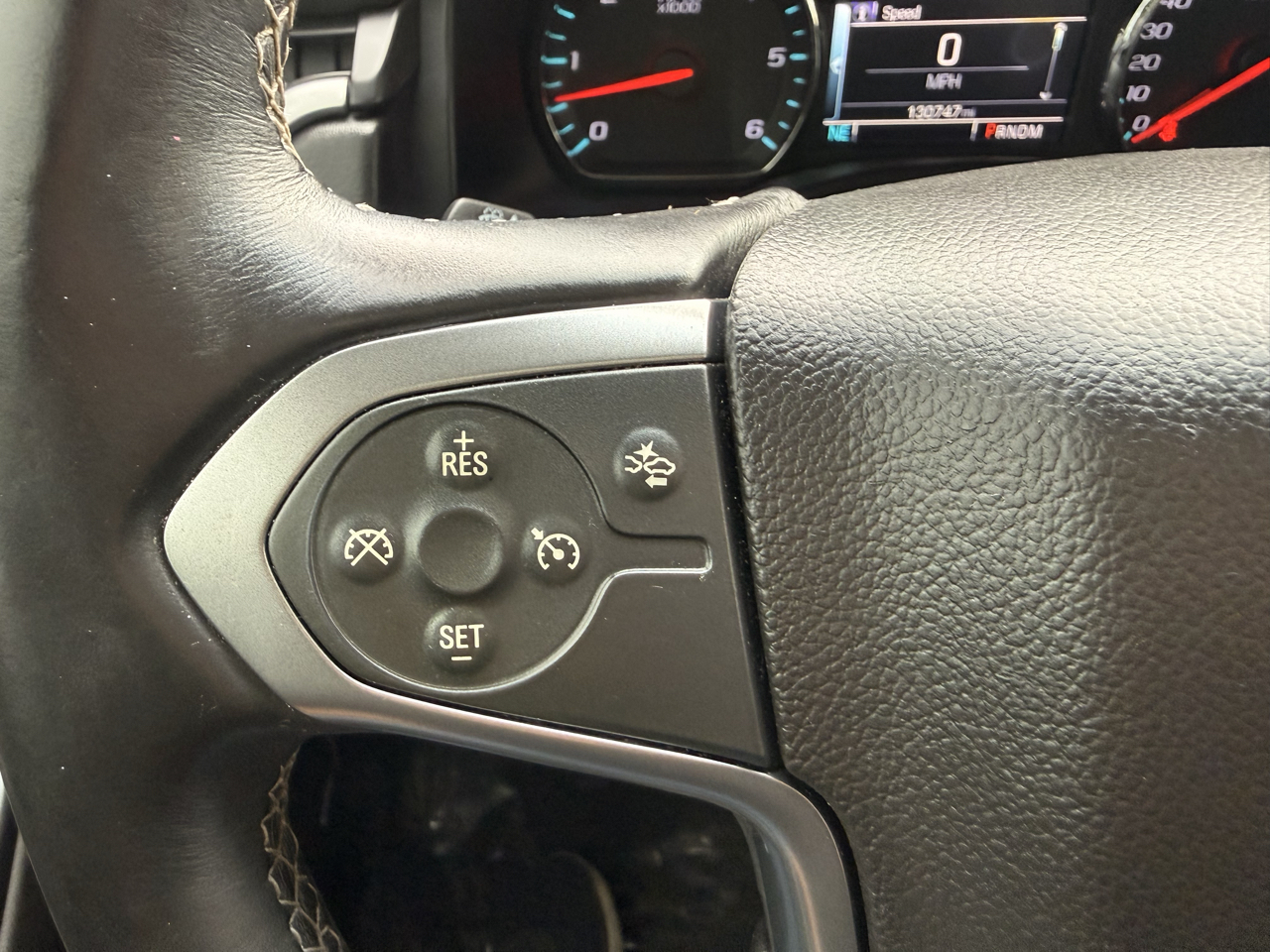 Chevrolet Suburban 4WD 4dr LT 2015