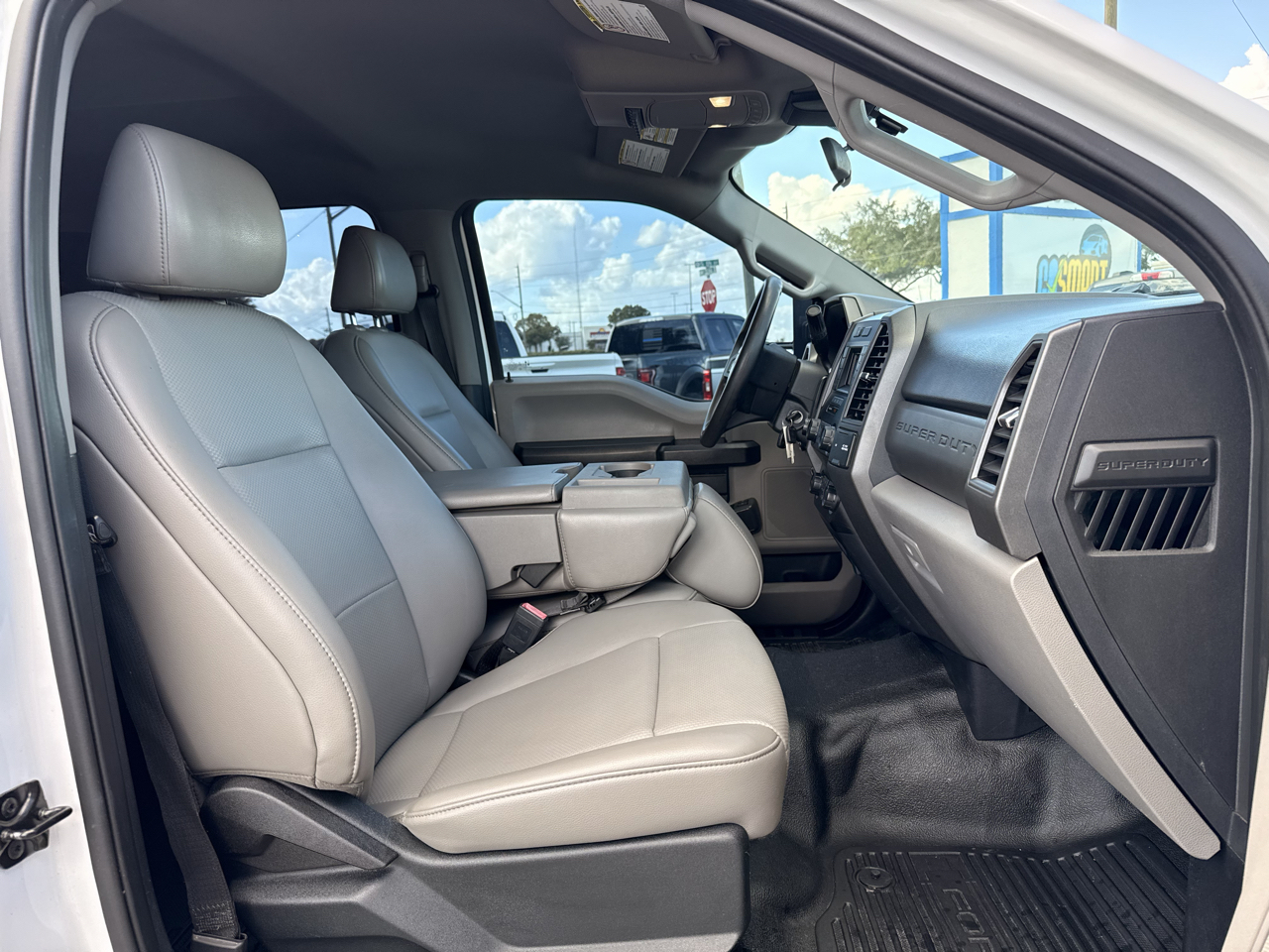 Ford Super Duty F-250 SRW XL 4WD Crew Cab 8' Box 2020