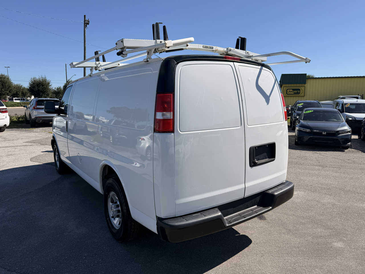 Chevrolet Express Cargo Van RWD 2500 135" 2021