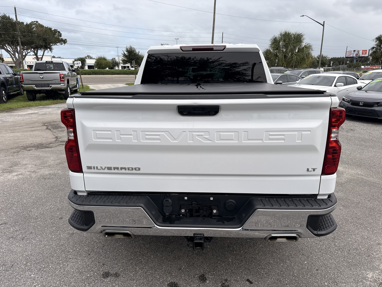 Chevrolet Silverado 1500 4WD Crew Cab 147" LT w/1LT 2023