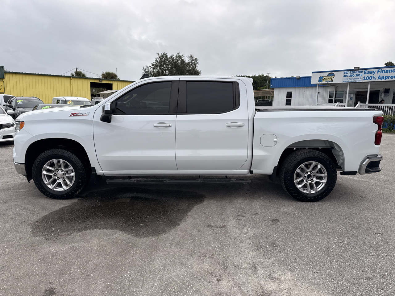 Chevrolet Silverado 1500 4WD Crew Cab 147" LT w/1LT 2023