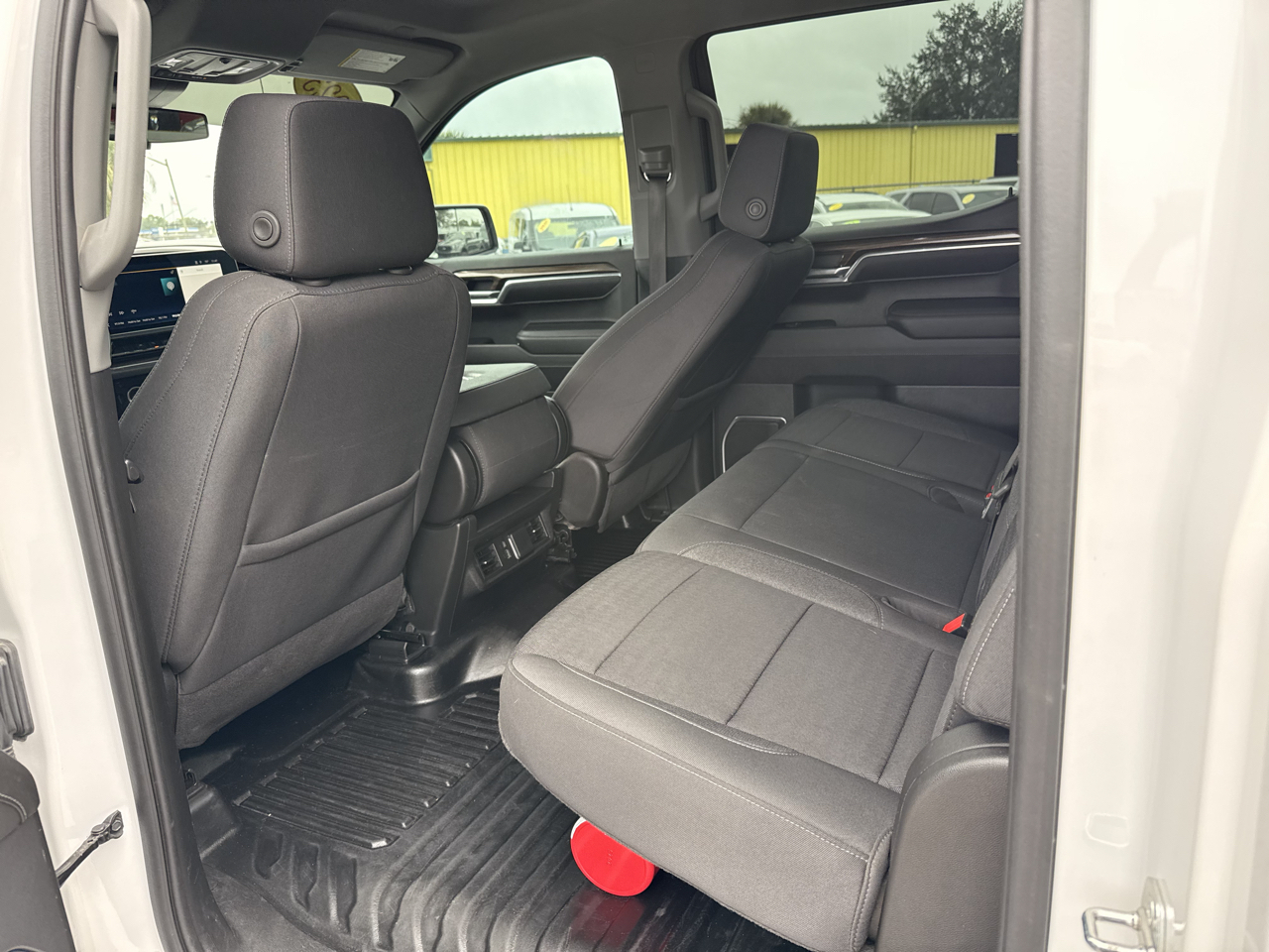 Chevrolet Silverado 1500 4WD Crew Cab 147" LT w/1LT 2023