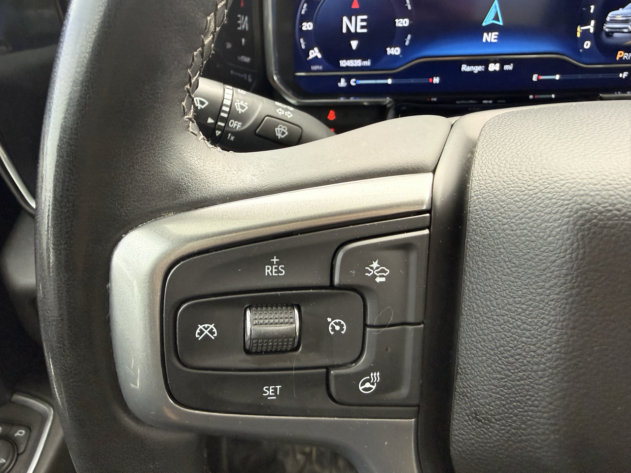 Chevrolet Silverado 1500 4WD Crew Cab 147" LT w/1LT 2023