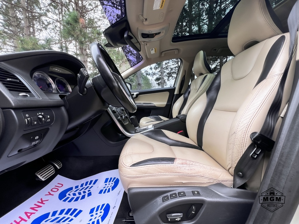 Volvo XC60 T6 AWD R-Design 2012