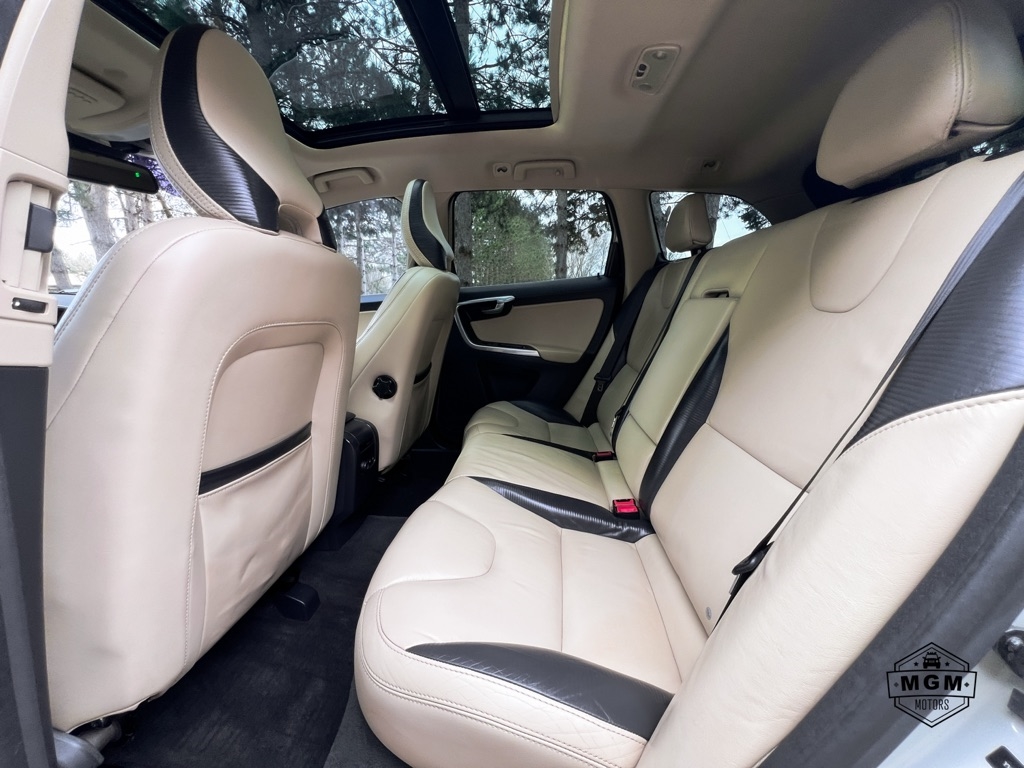 Volvo XC60 T6 AWD R-Design 2012