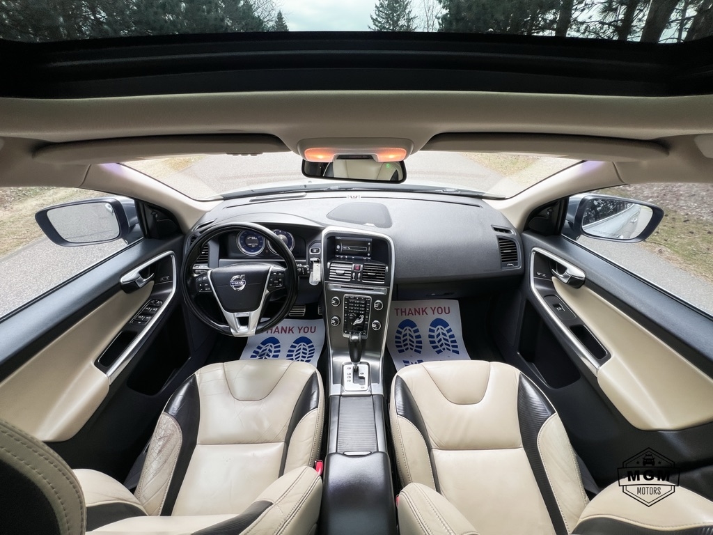 Volvo XC60 T6 AWD R-Design 2012