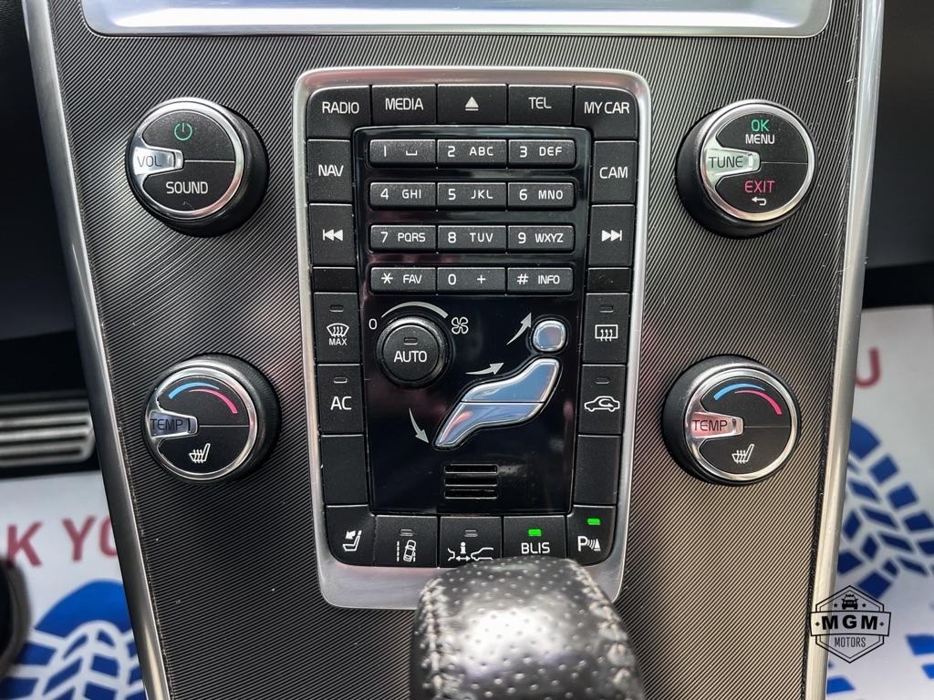 Volvo XC60 T6 AWD R-Design 2012