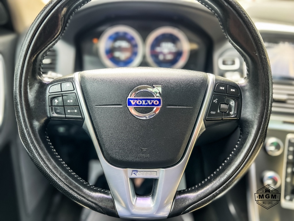 Volvo XC60 T6 AWD R-Design 2012