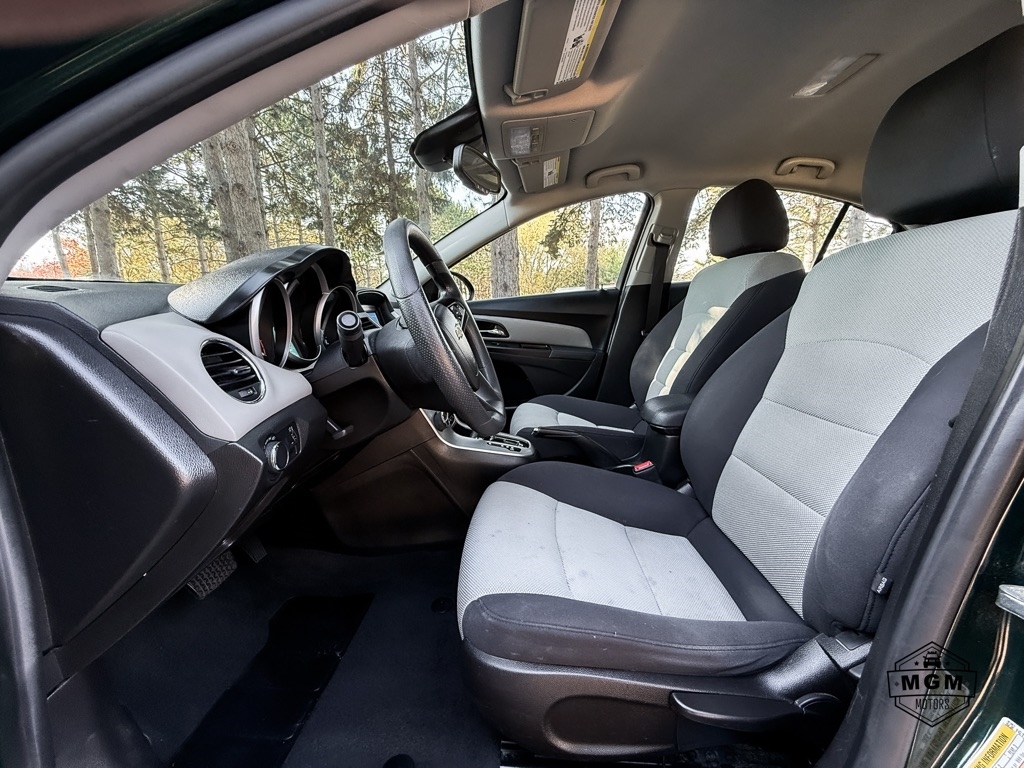 Chevrolet Cruze LS Auto 2014 Chevrolet Cruze LS Auto 2014