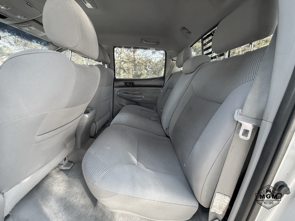 Toyota Tacoma Double Cab V6 Automatic 4WD 2005