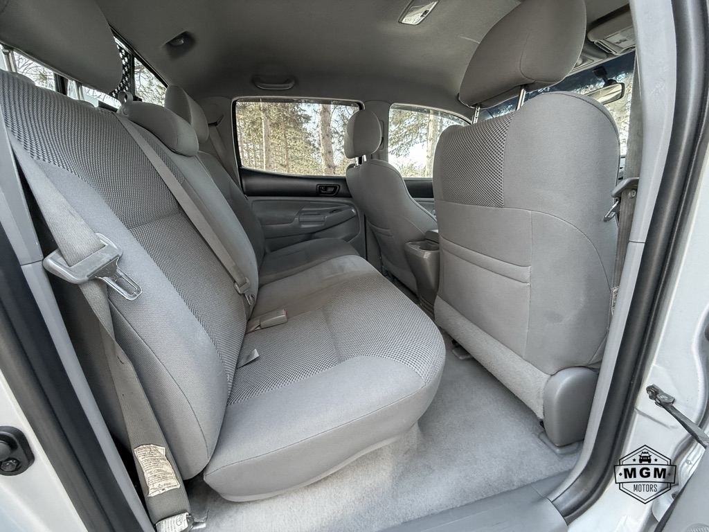 Toyota Tacoma Double Cab V6 Automatic 4WD 2005